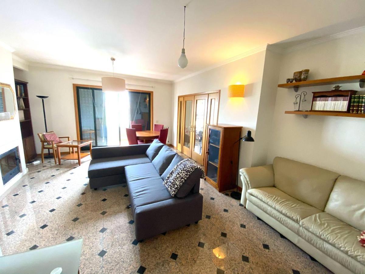 Beachside Feel Full Apartment Beach & Casino Sao Felix da Marinha Exterior photo